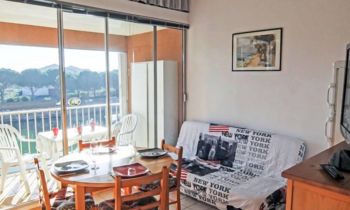 Saint-Cyprien Plage Apartment | Marina Village by Interhome