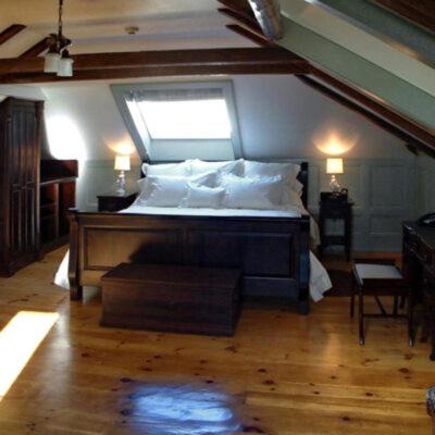 Pinehouse Hotel | Mariner King Inn