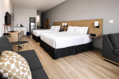 Port Hawkesbury Hotel | Maritime Inn Port Hawkesbury