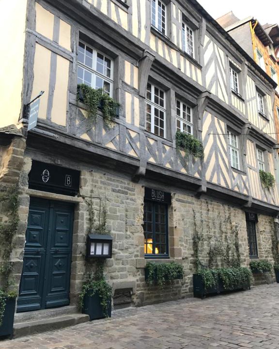 Centre Bed & Breakfast | Marnie et Mister H