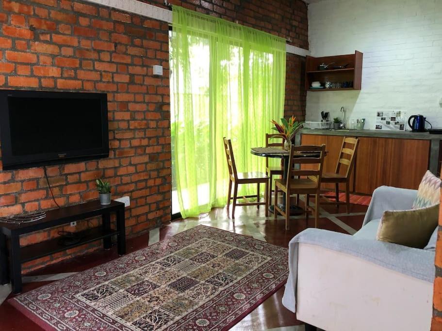 Chenarong Dalam House | Marrakesh Villa