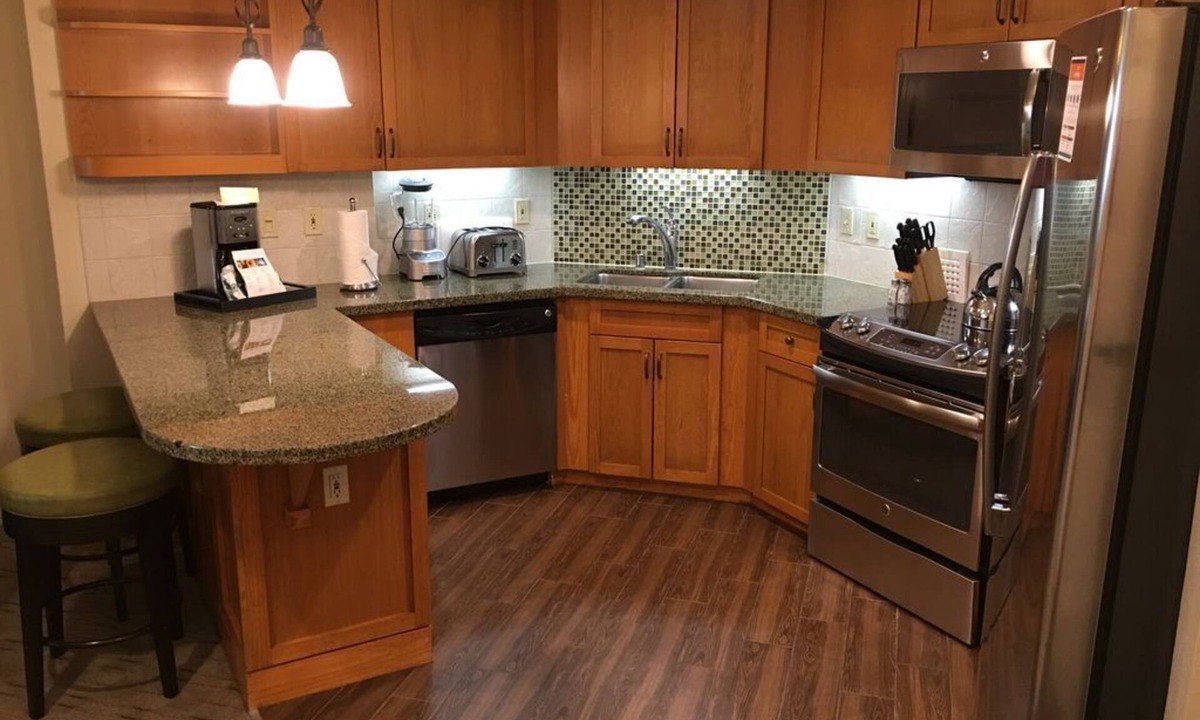 Lakeside Park House | Marriott Grand Residence - Luxery at the Lowest Price