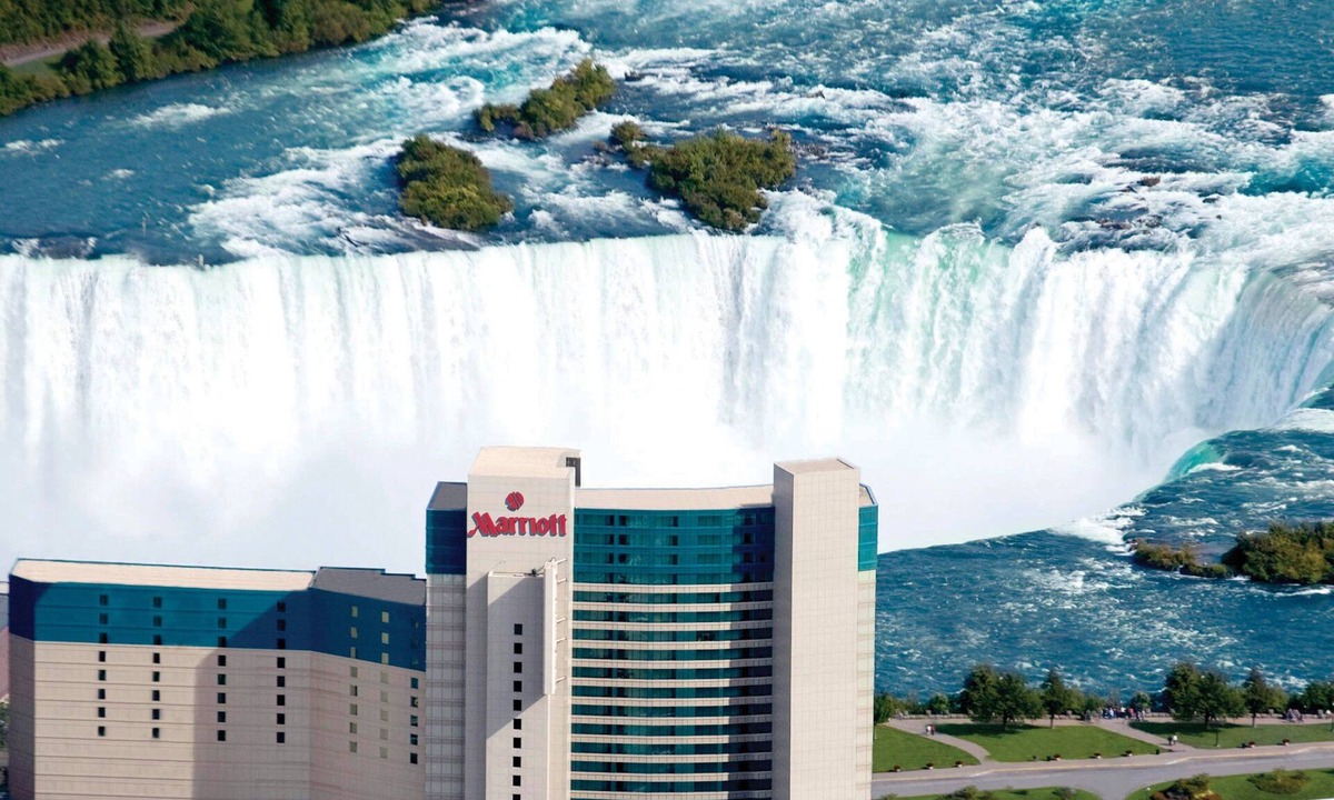 Fallsview Hotel | Marriott Niagara Falls Fallsview Hotel & Spa