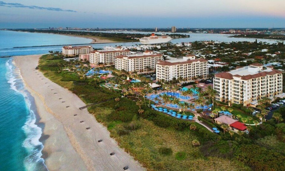 Palm Beach Shores Resort | Marriott Ocean Pointe on the ocean!