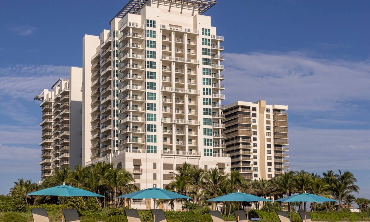 Singer Island Hotel | Marriott's Oceana Palms. Gorgeous Oceanfront resort- 2 bedroom villa!