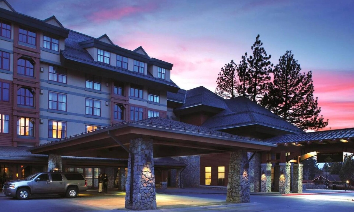 Lakeside Park Resort | Marriott's Timber Lodge South Lake Tahoe Studio with AC, WiFi