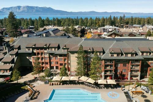 South Lake Tahoe Hotel | Marriott's Timber Lodge