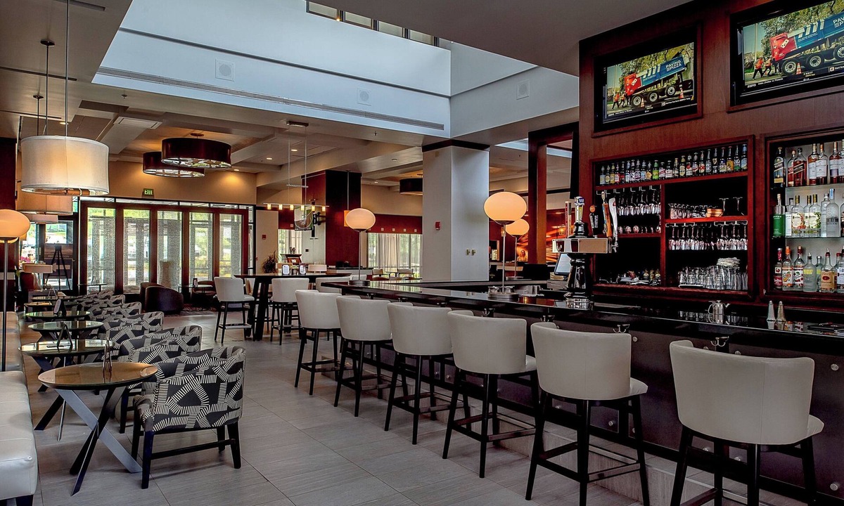 Creve Coeur Hotel | Marriott St. Louis West