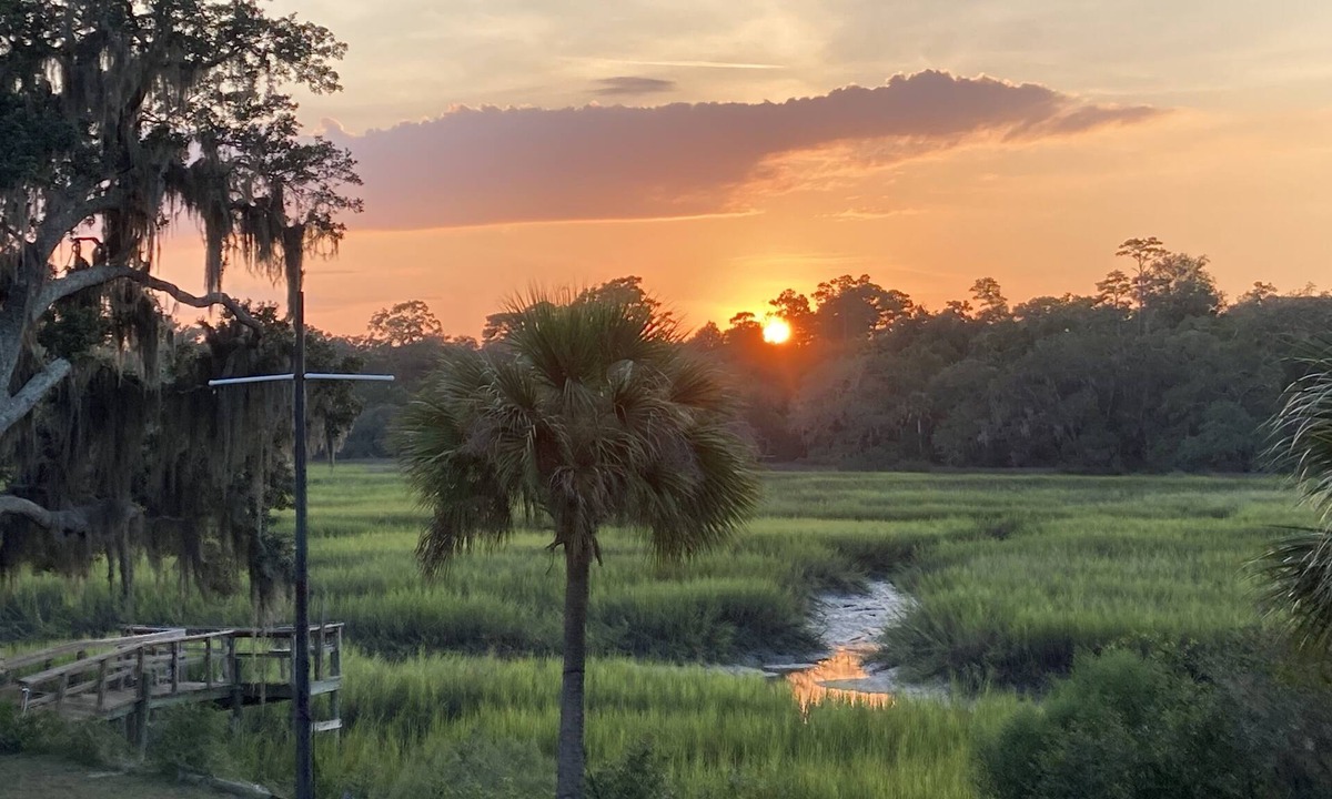 Valona House | Marsh Front and Tidal Creek Home