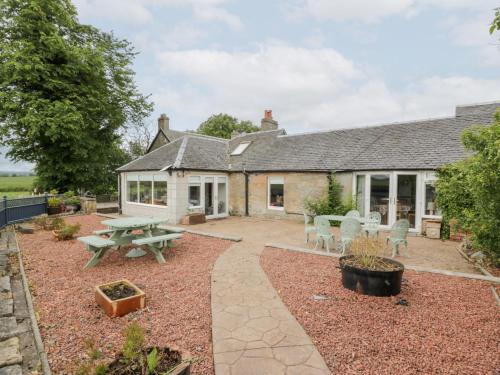 Lanark House | Marshill Farm House