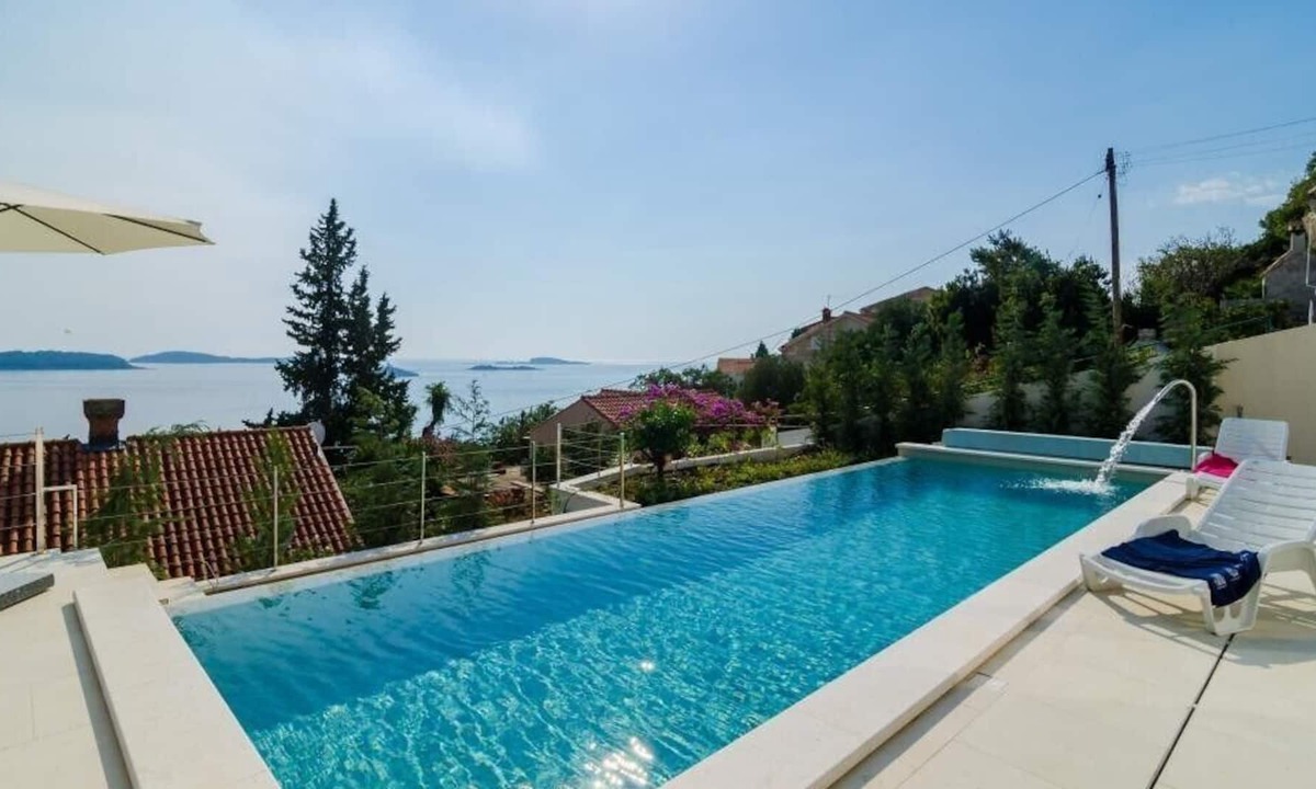 Plat Villa | Marvellous Cavtat Villa | Five Bedrooms | Villa Orlando | Private Pool | Stunning Sea Views