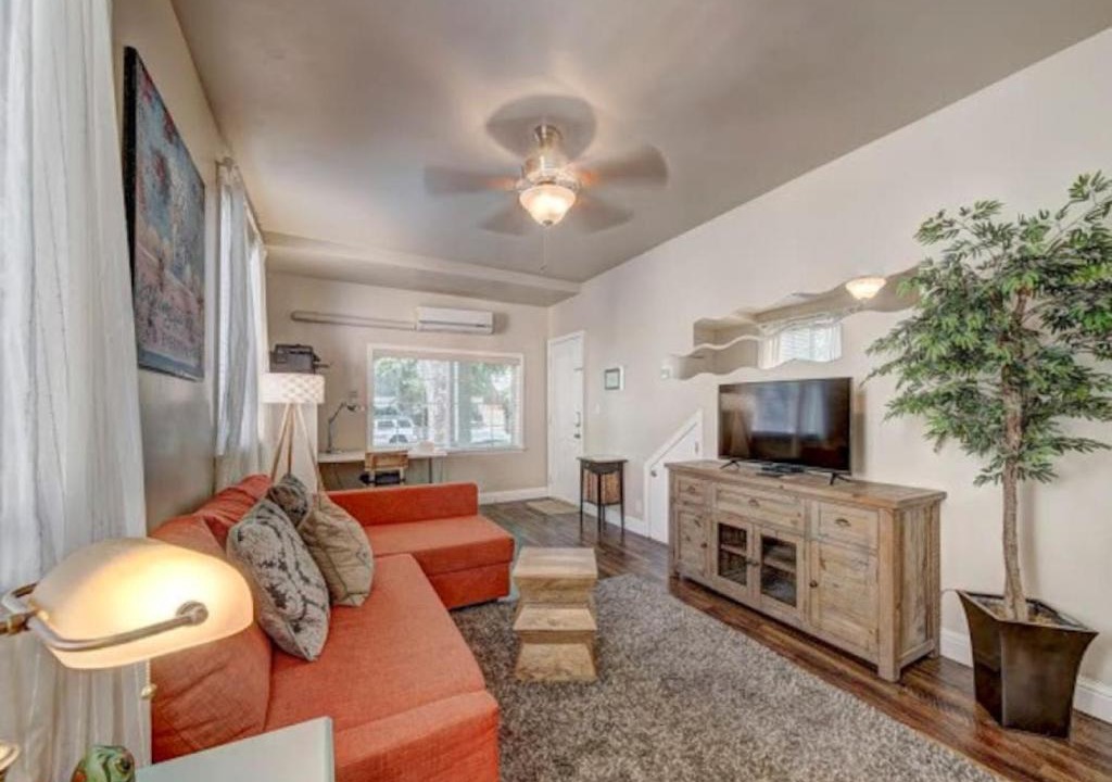 Midtown Sacramento Apartment | Marvelous Midtown Stay with a Modern Twist