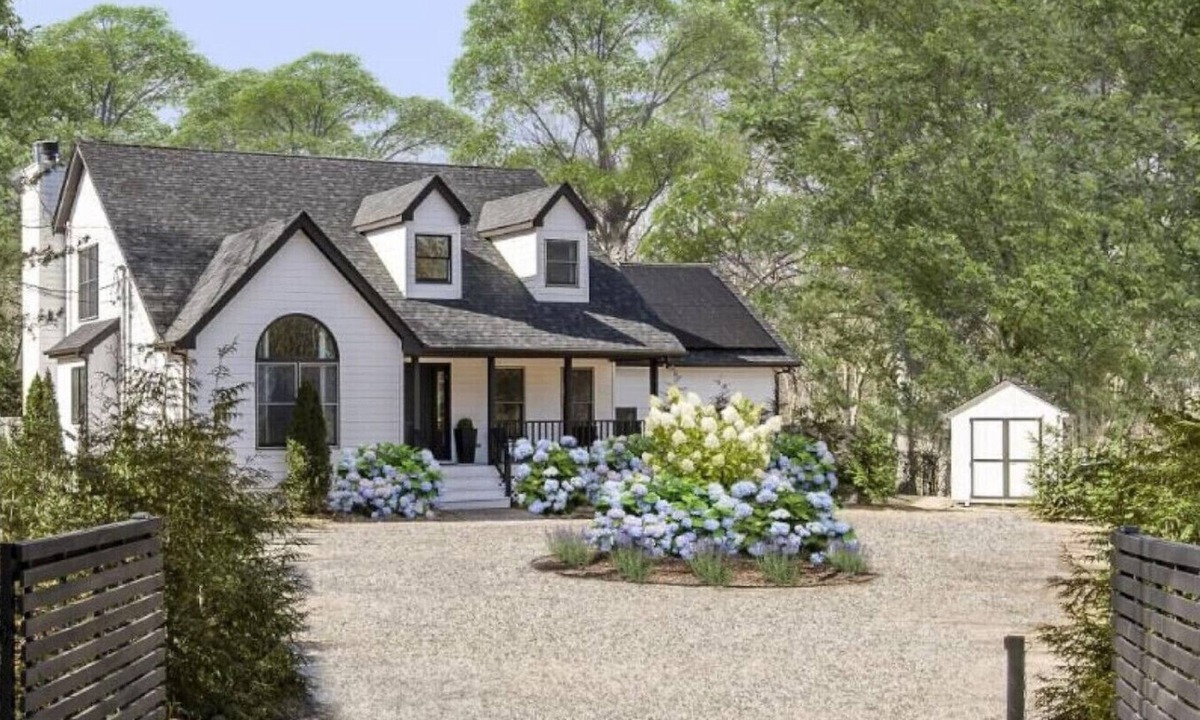 North Sea House | Mary`s Gated Oasis Private Estate