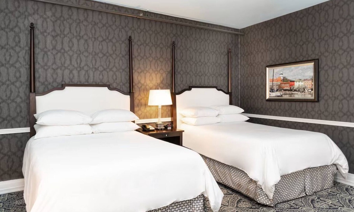 Historic District Hotel | Maryland Inn 2 Doubles, Pet-Friendly, 2 Units