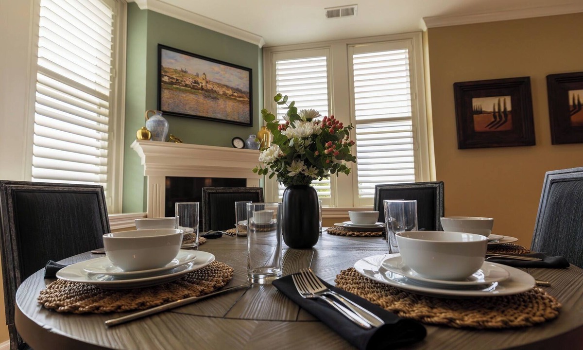 Salina Apartment | Marymount College Building