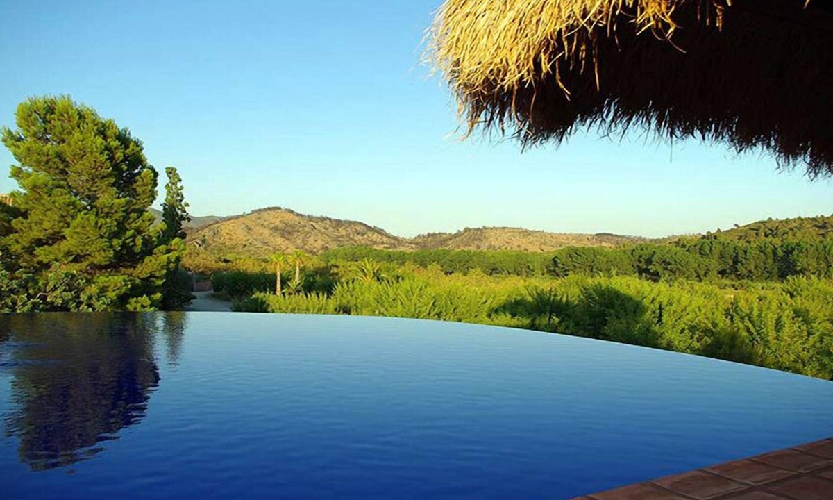 Castellnovo Hotel | Masía Durbá Hotel B&B