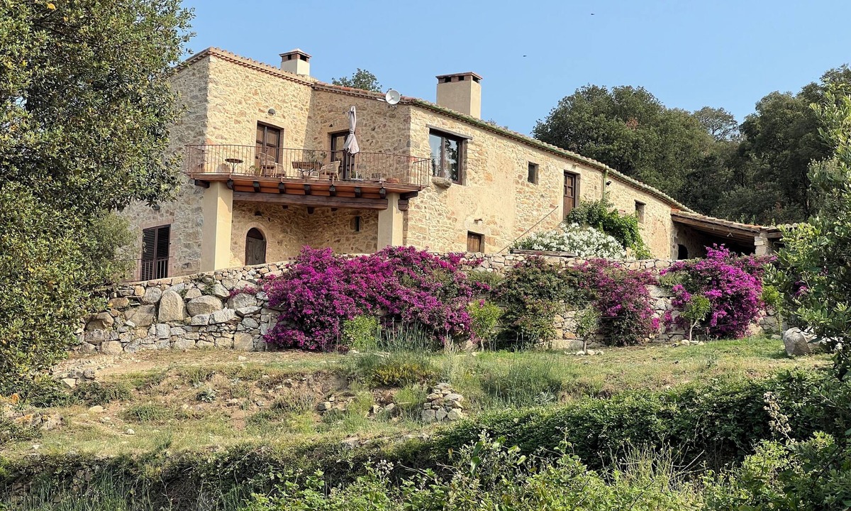 Darnius Bed & Breakfast | Mas Ambras 3-bedroom B&B located in Can Maimes in Agullana sleeps max 6 adults -