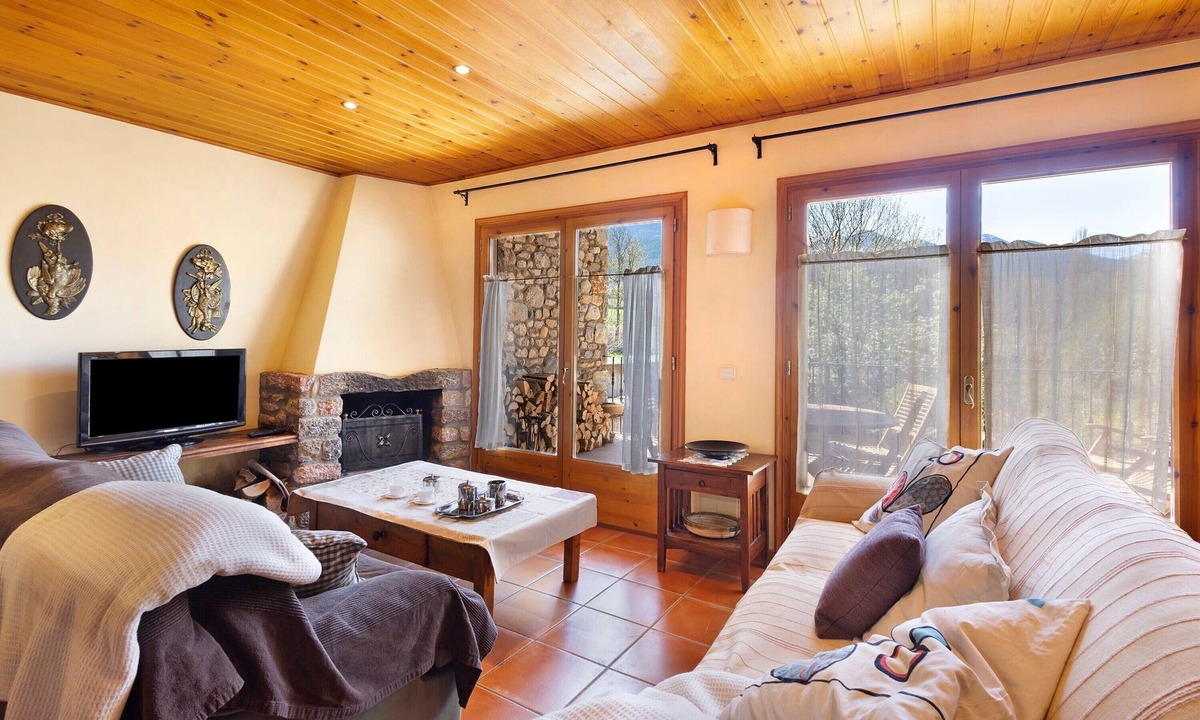 Das Other | 'Mas Cal Gintó' with Mountain View, Private Terrace and Wi-Fi