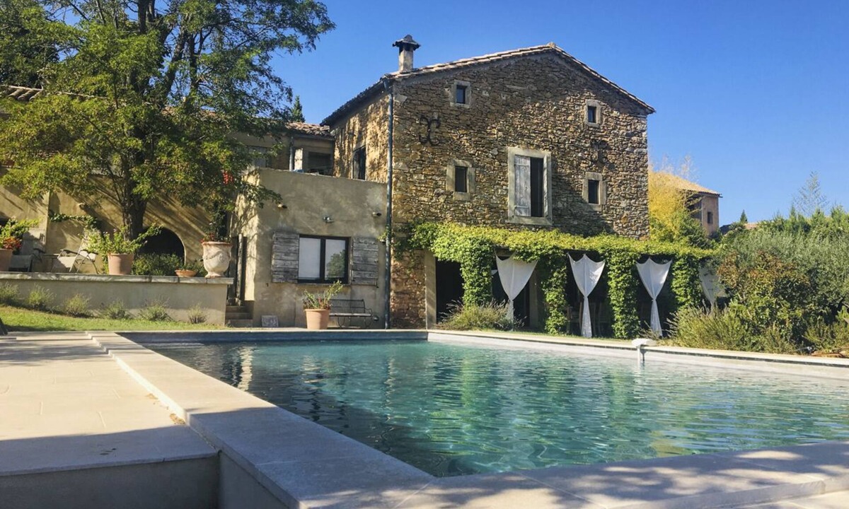Sabran Villa | Mas Cote du Rhone - Six Bedroom Villa, Sleeps 12