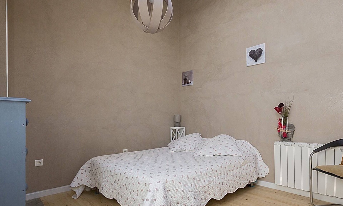 Joyeuse House | Mas de Guilhaumon "hamlet side"