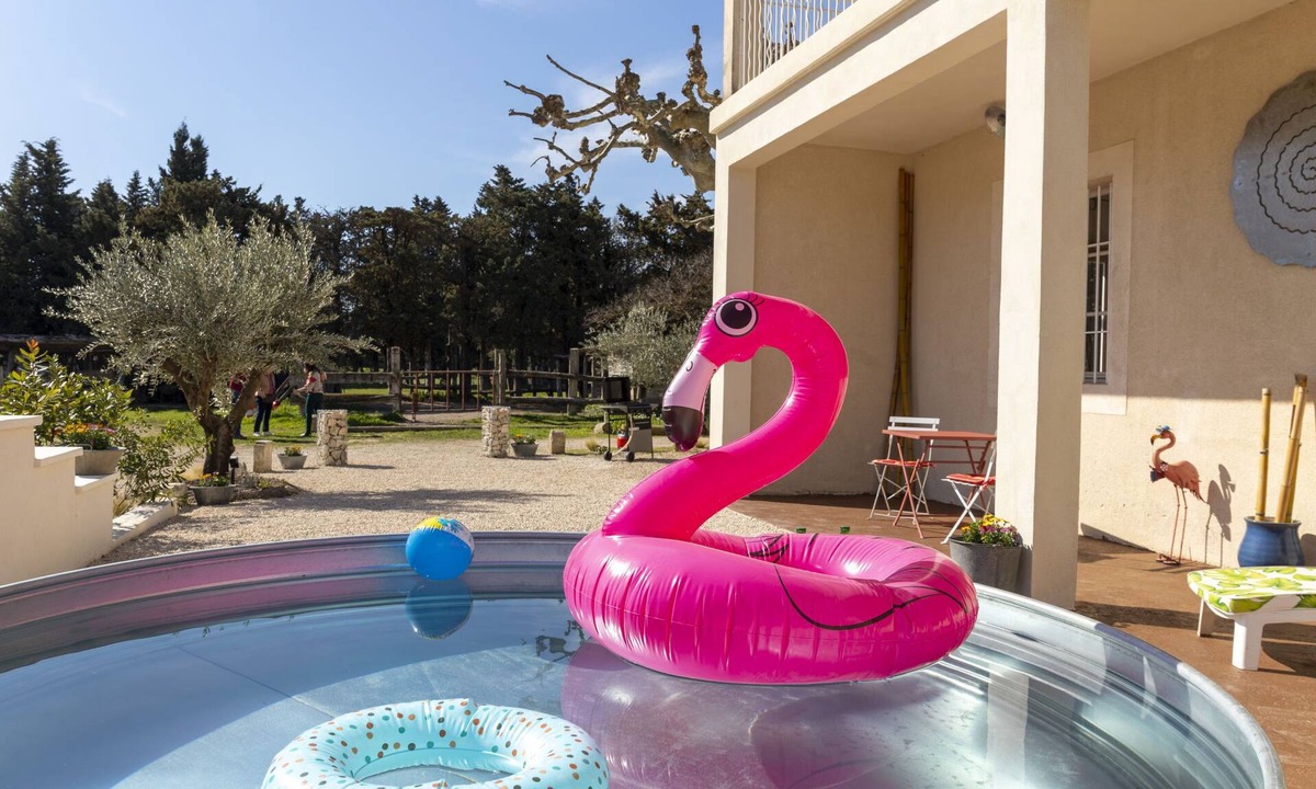 Chateaurenard House | Mas de la Gourmette by Interhome