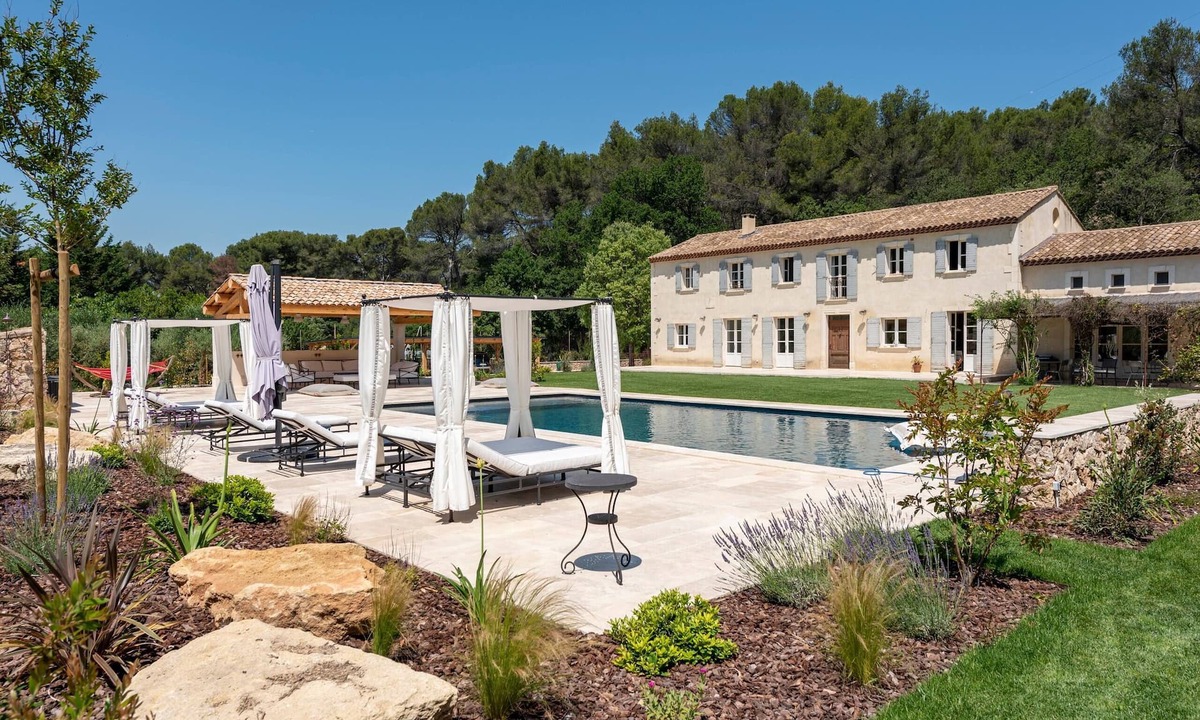 Salon-de-Provence Hotel | Mas de Lure