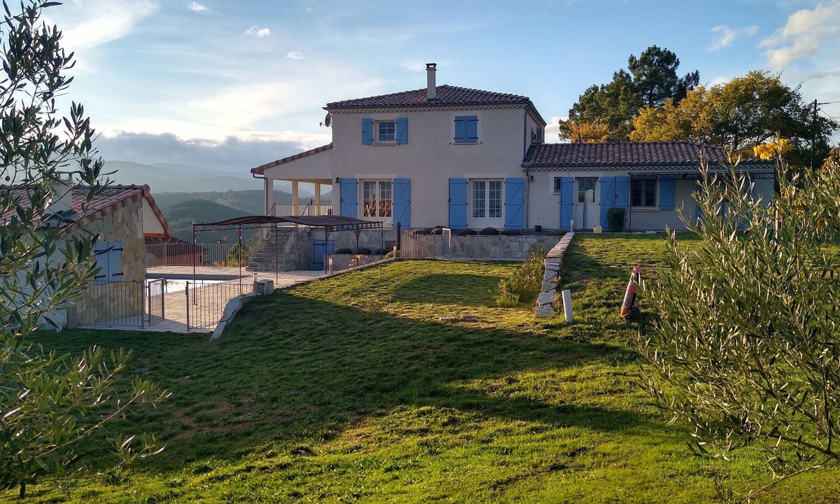 Chambonas Villa | Mas De Vignal Complet. Villa with beautiful infinity pool