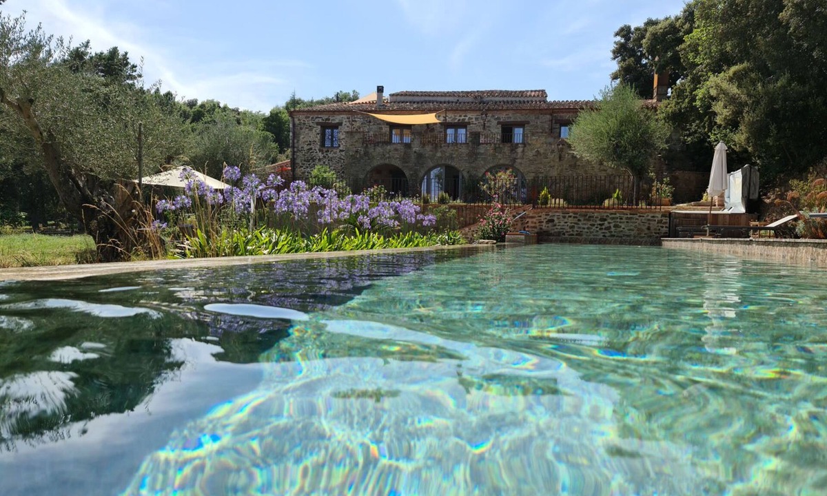 Oms Bed & Breakfast | Mas des Colombes