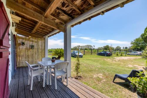 Saintes-Maries-de-la-Mer House | Mas des Cypres - Mazet 7