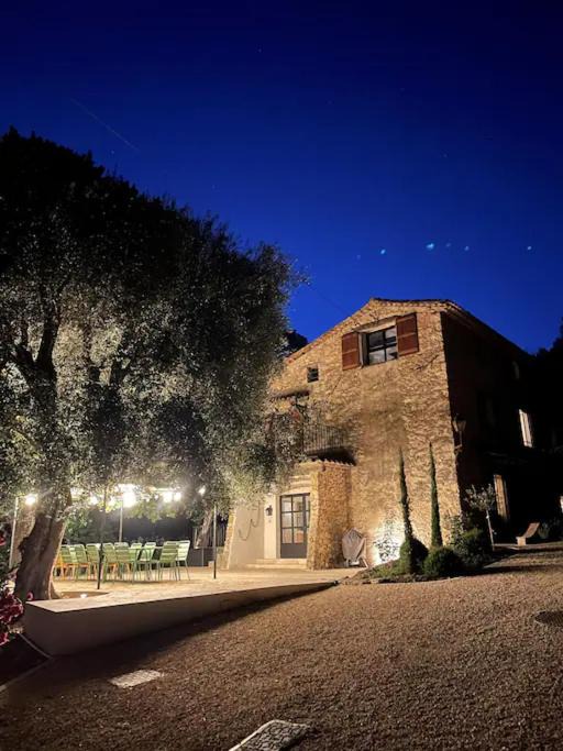 Les Baraques Villa | Mas du Nineteeneme Siècle, Le Mas du puits