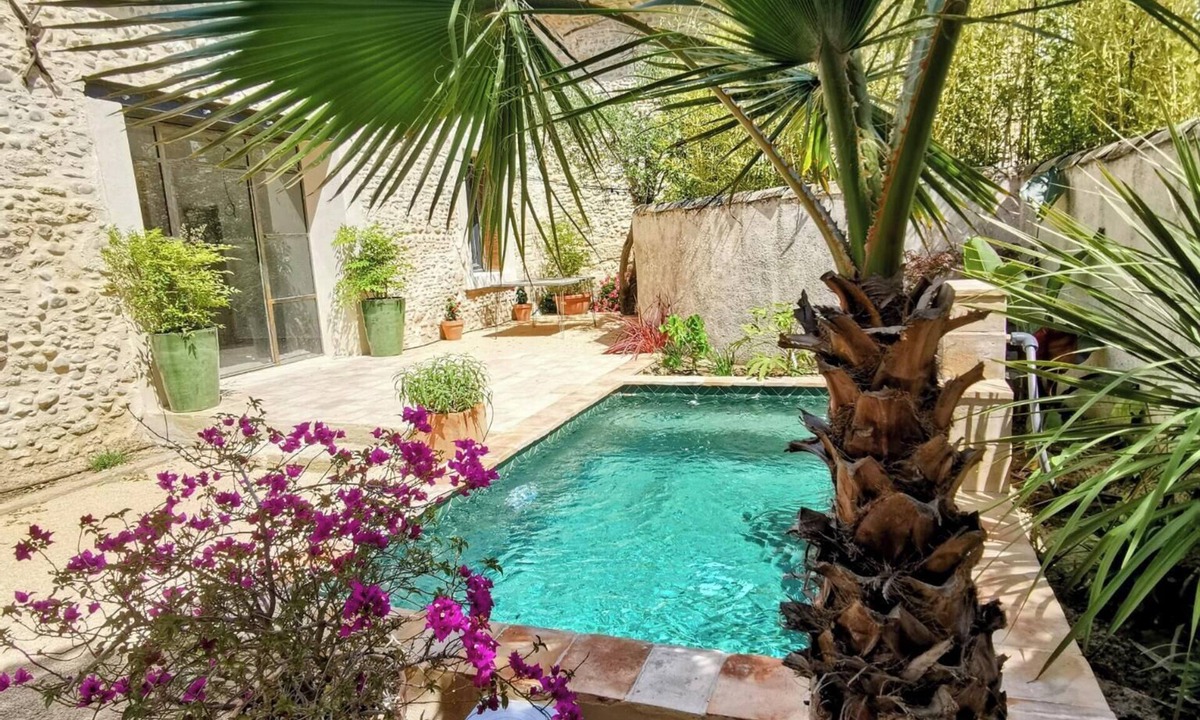 Meynes Other | Mas en pierre, piscine et jardin privés, 2ch, 5 pers, 10min du Pont du Gard