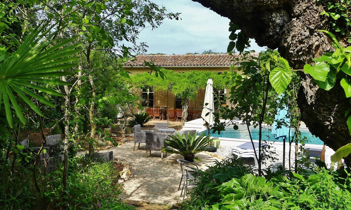 Barjac Bed & Breakfast | Mas Escombelle Chambre d'Hôte