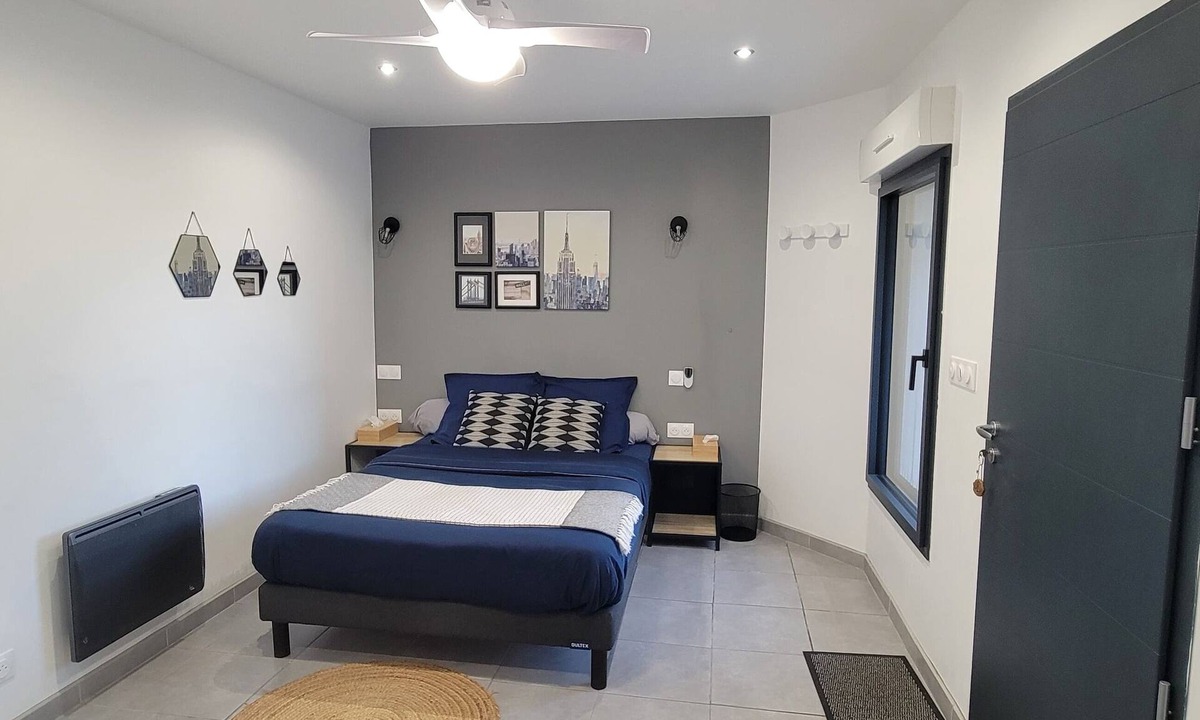 Ferrieres-les-Verreries Bed & Breakfast | Mas les jasses