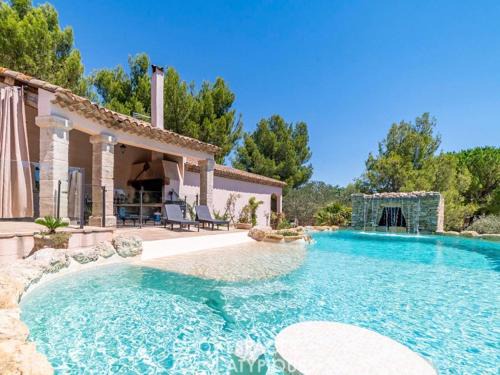 Poussan Villa | Mas provençal