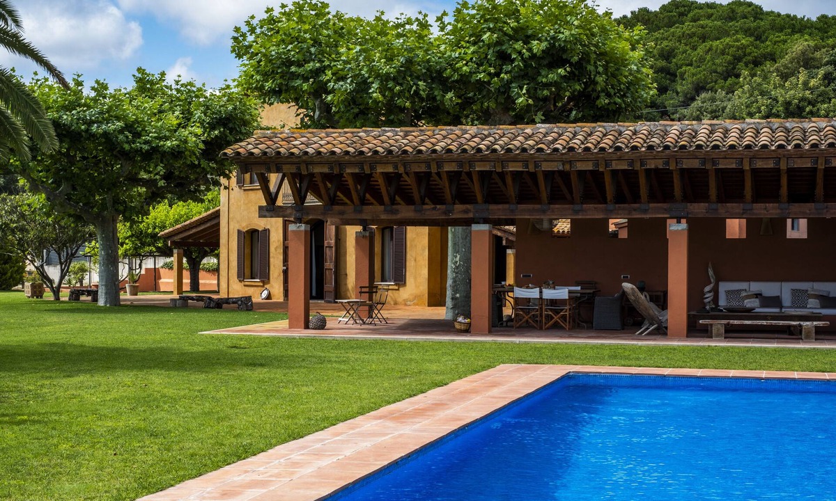 Sant Vicenc de Montalt Villa | Masia Balís - Mediterranean villa with sea views and pool,