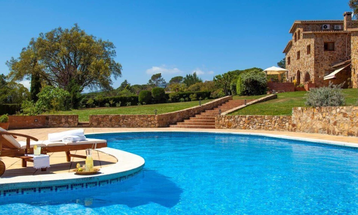 Tordera Villa | Masia Cal Agusti - Pool, Wifi, AC, large garden, own garden