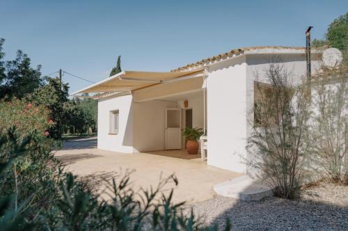 Sant Pere de Ribes House | Masia Can Pares