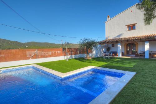 Sant Pere de Ribes Villa | Masia Can Roig