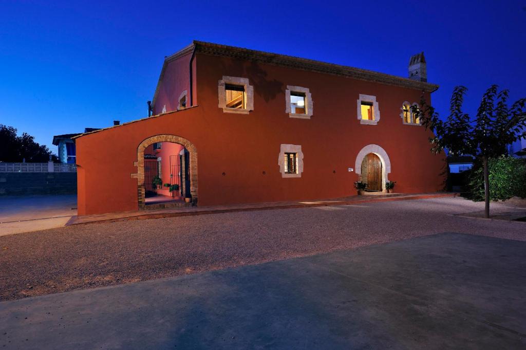 Banyeres del Penedes Apartment | Masia Casa Roja