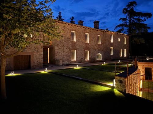 Riells i Viabrea House | Masia de Can Roig
