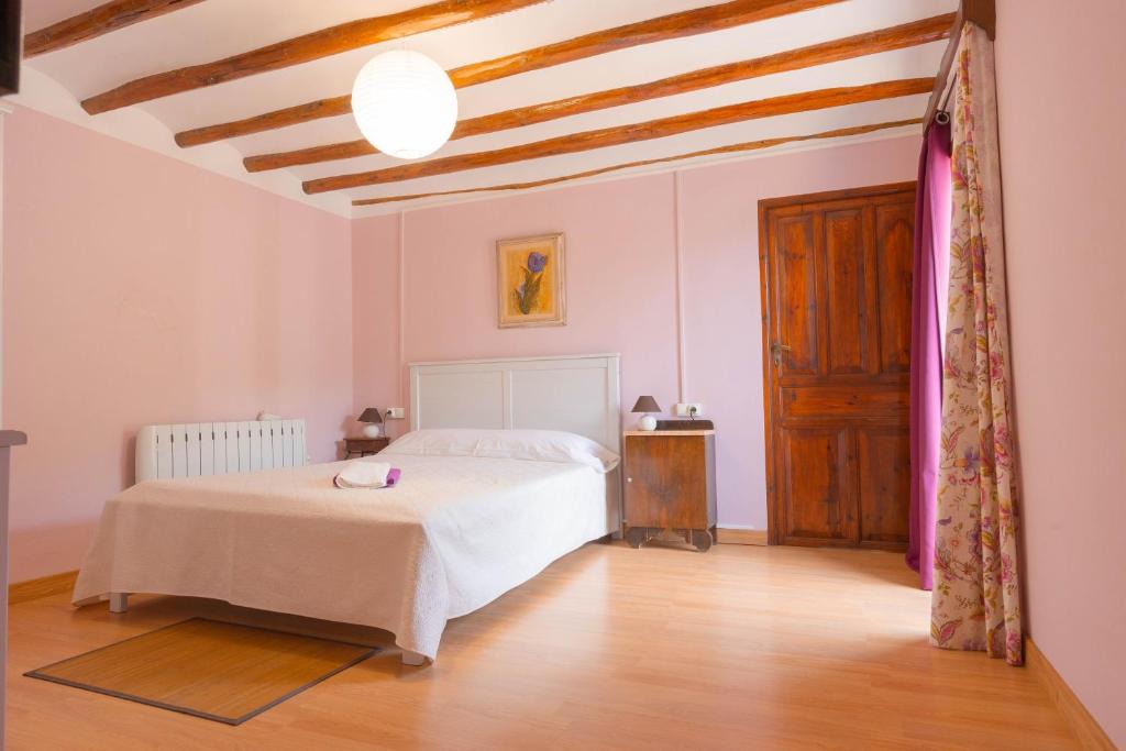 Atzeneta del Maestrat Ski Chalet | Masia Rural Canalisos