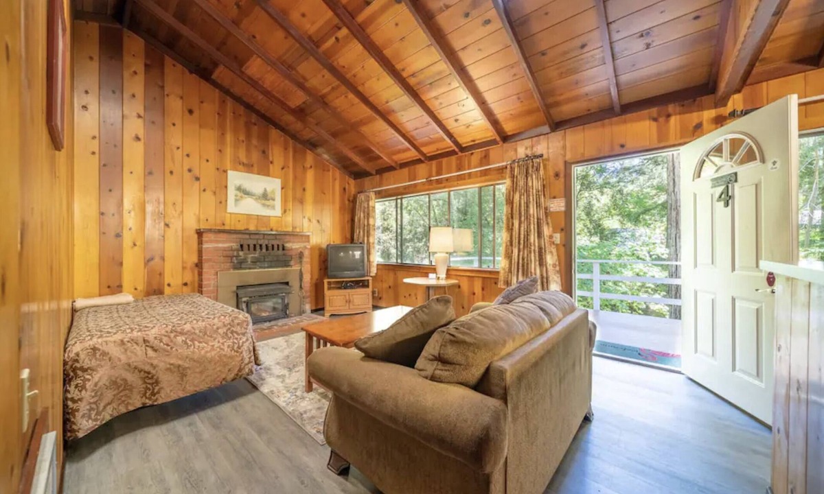 Boulder Creek Cabin | Masood's Lodge