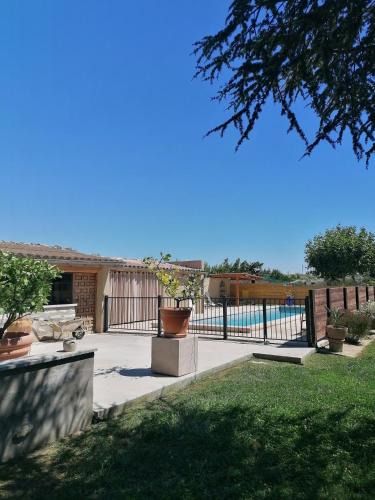 Barbentane Apartment | Masribou2