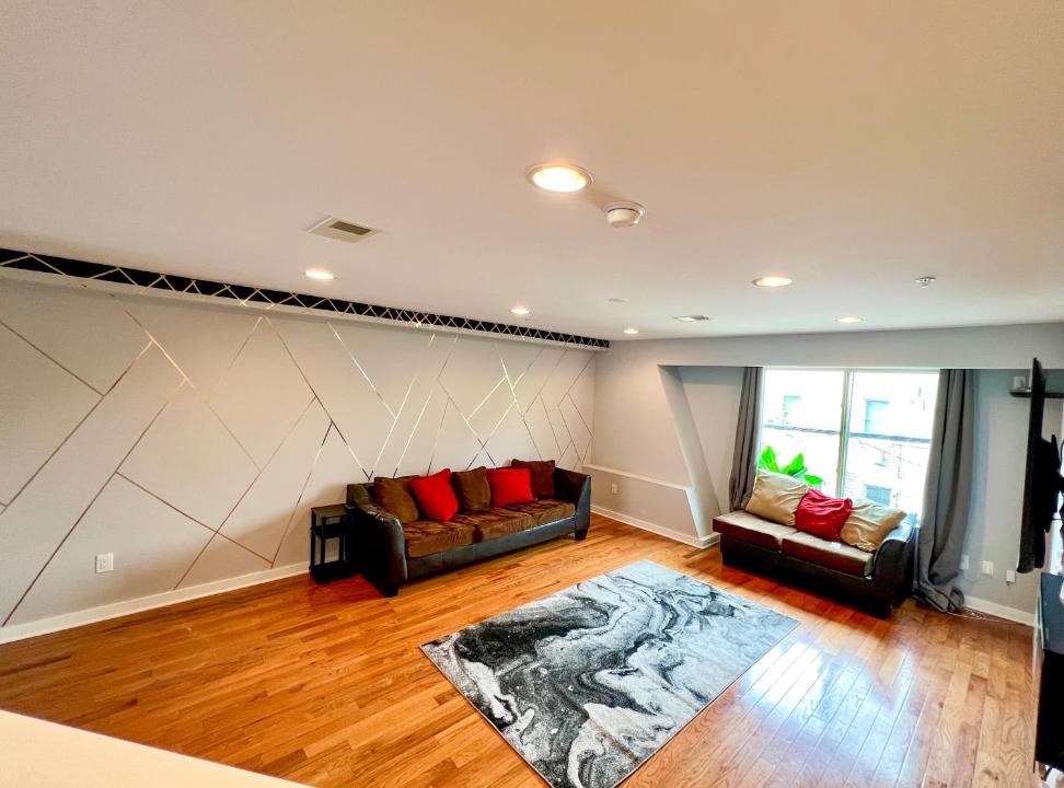 North Philadelphia West Apartment | Massive New 9 beds/2.5 bath Sleeps 18 w/Rooftop