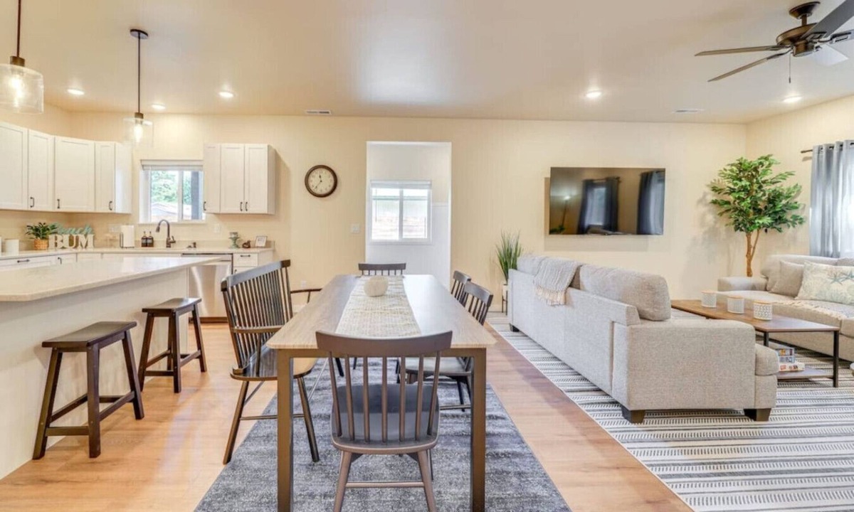 Florence House | Massive new build 3 bedroom!