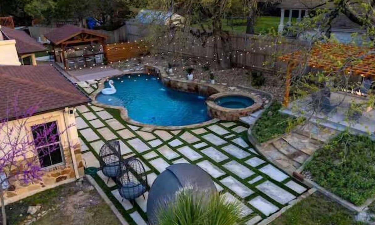 River Ridge House | Massive Retreat-Pool-Pickleball-Gameroom+Much More