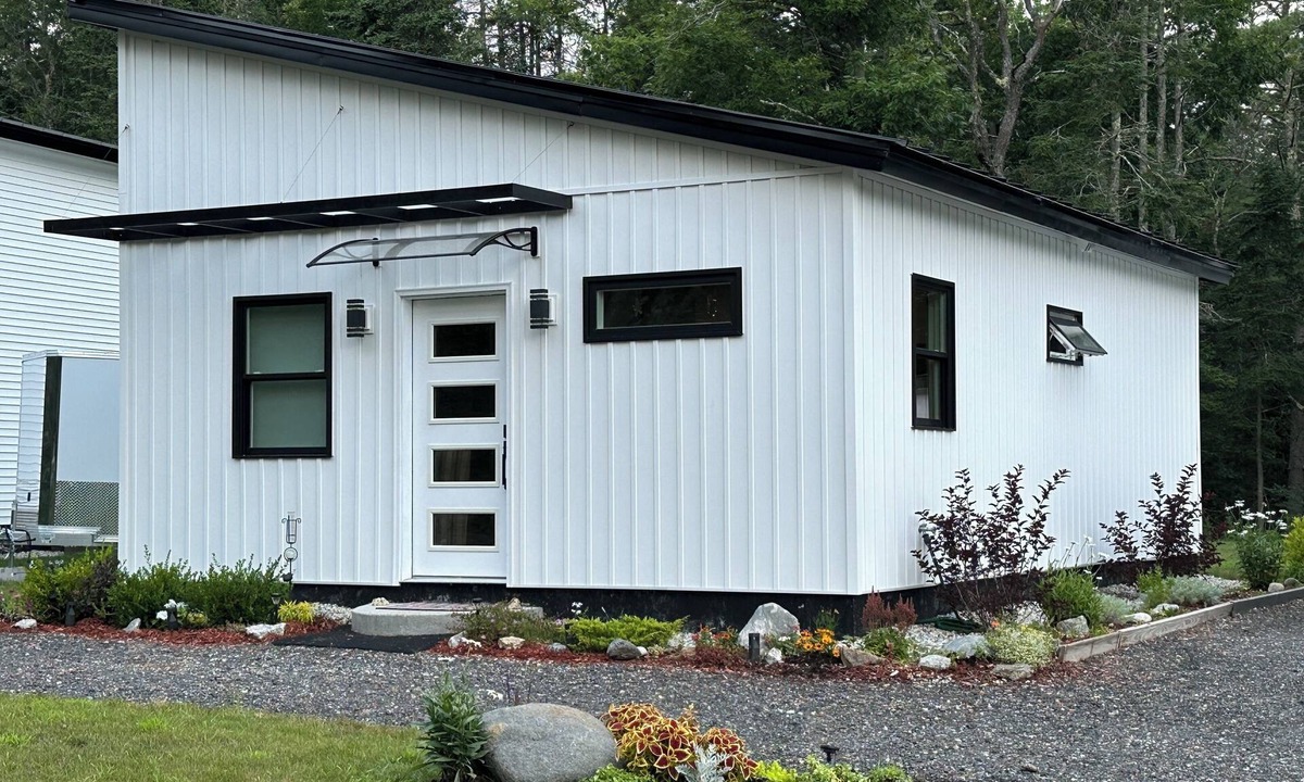 Freeport Cottage | Mast Landing Mini Cottage