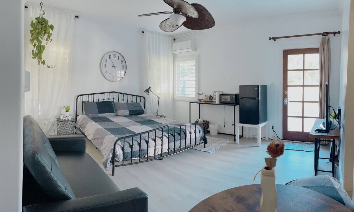 Midway City House | Master Bedroom Large Bathroom in Central O.C