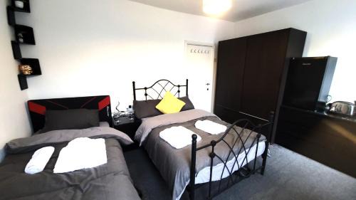 West Ham House | Master double room 2