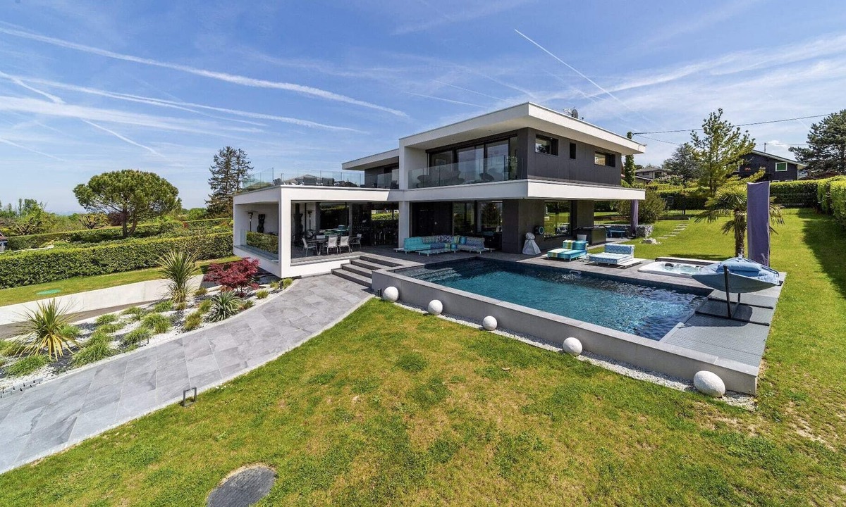 Messery Villa | Master Villa 47 Summa